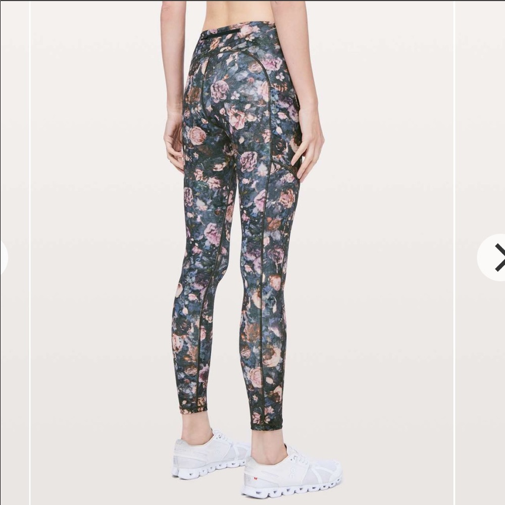 NWT Lululemon Speed Up Tight Sz 10 Rose Print
